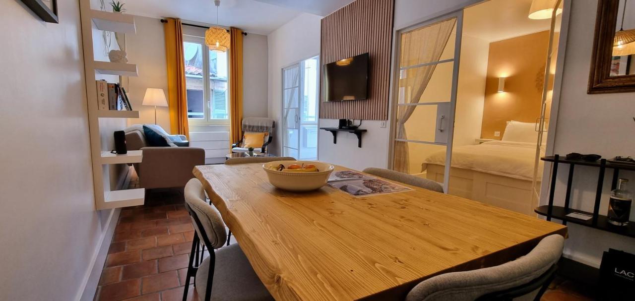 Charming Appartement In Vieux Nice Buitenkant foto